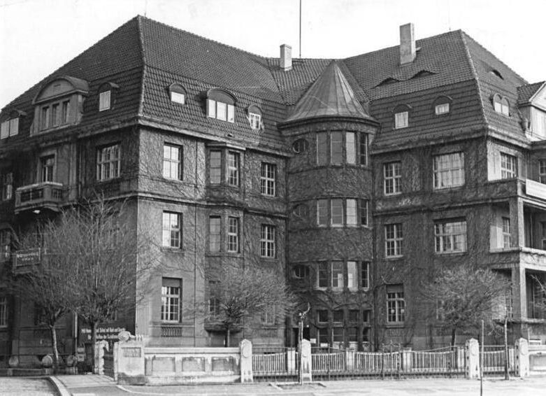 zur Vergrößerungsansicht des Bildes: Institut Publizistik 1653