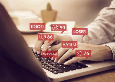 Digitaler Hass scheint allgegenwärtig, ist aber schwer zu fassen. Foto: Shutterstock