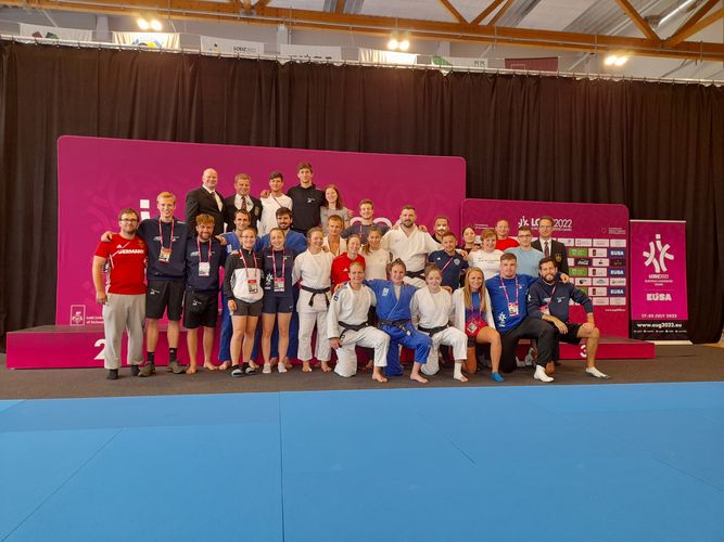 Gruppenbild des Deutschen Studierenden-Team in Lodz